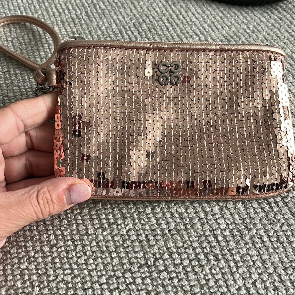 Coach wristlet - Picture 2 of 4